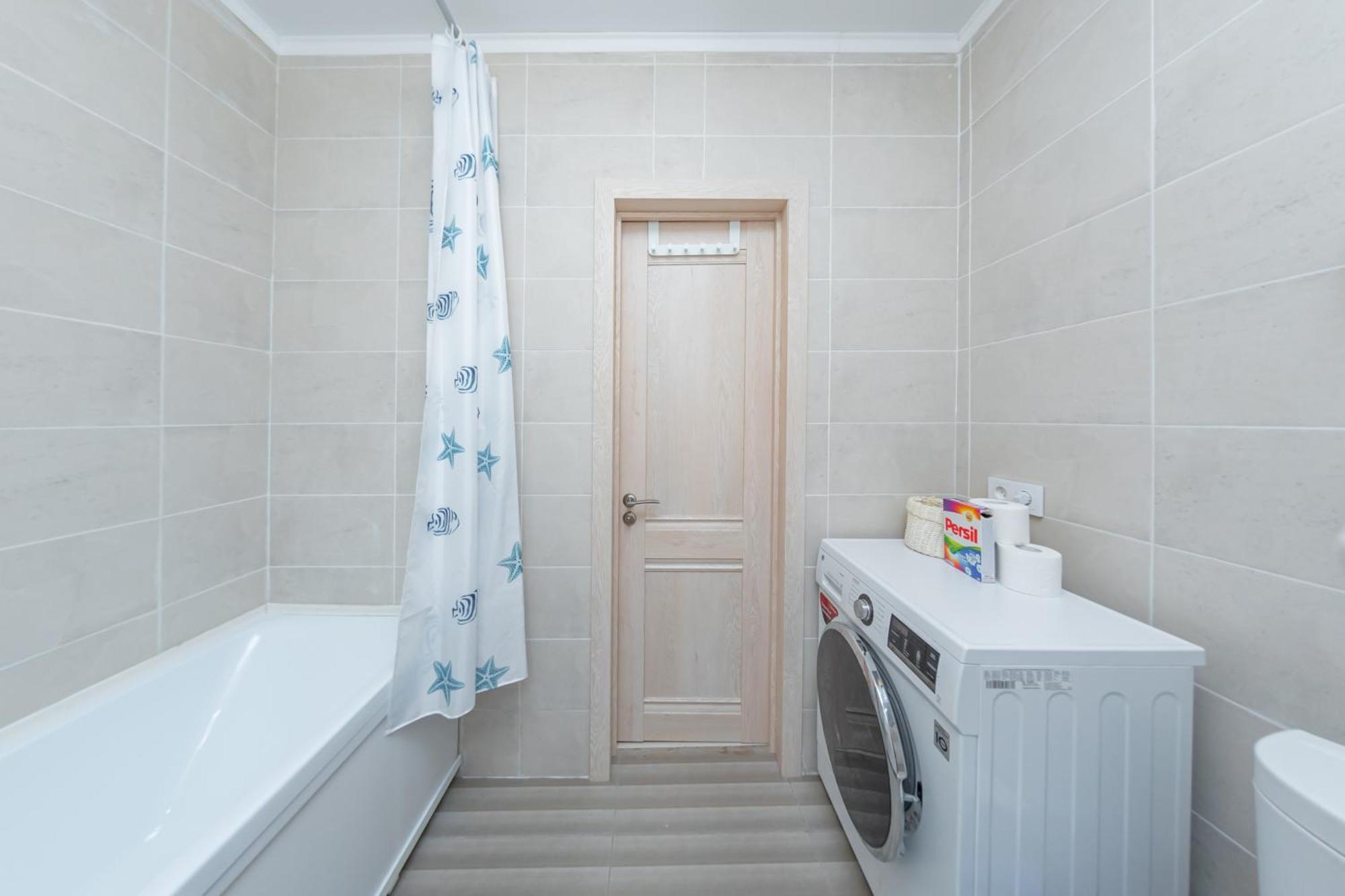 Меркурий Apartment Astana Luaran gambar